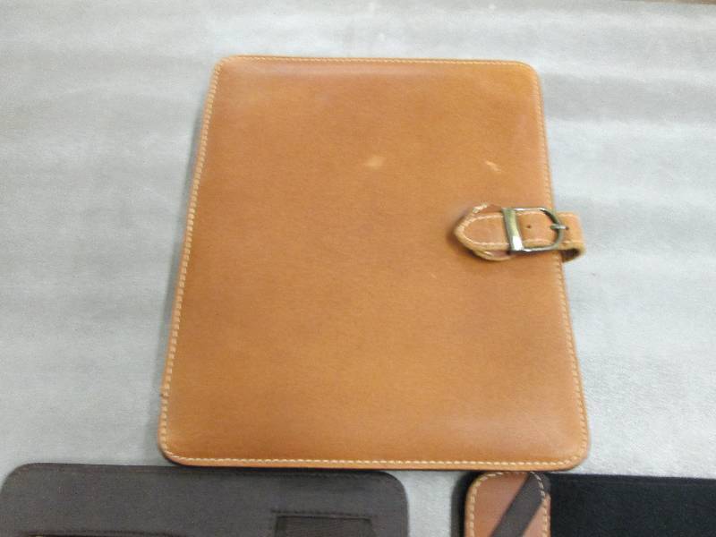 lot 228 image: Lot of 2 Canyon Bear Canyon Tablet ...