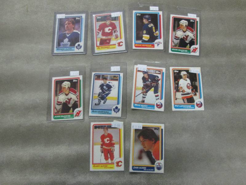 lot 141 image: Lot of 1986-87 Topps Hockey Cards...