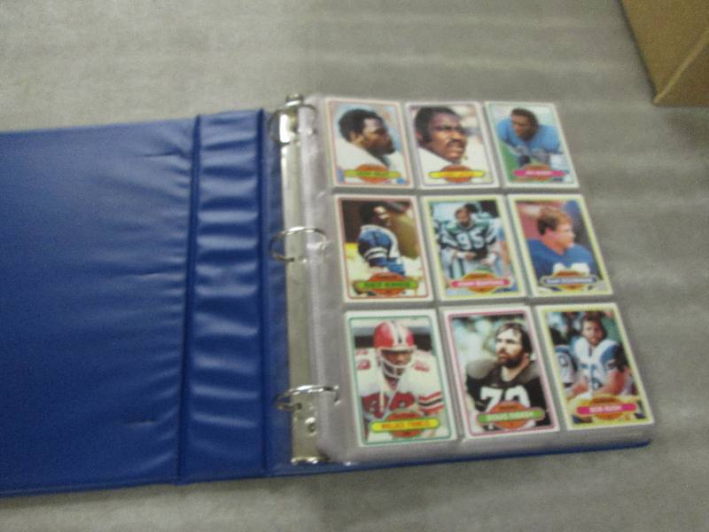 lot 150 image: Lot of 1980 Topps Football Cards Al...
