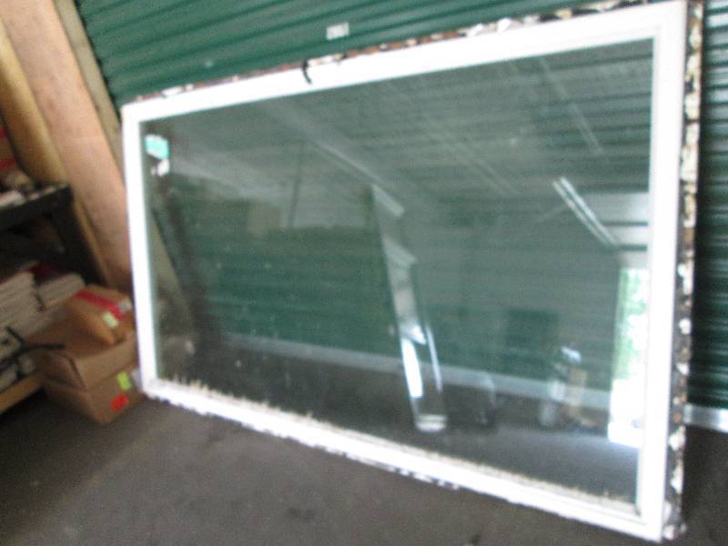 lot 4 image: 90 x 53.5 in Picture Window...