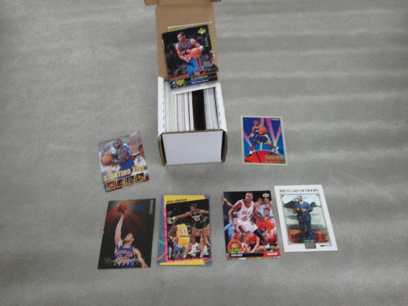 lot 74 image: 100 Basketball Inserts Cards...