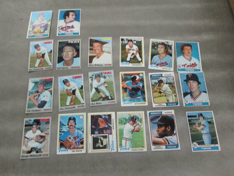 lot 92 image: 20 1970s Twins Cards...