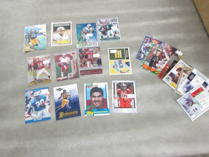 lot 100 image: 20 Football Star Cards...
