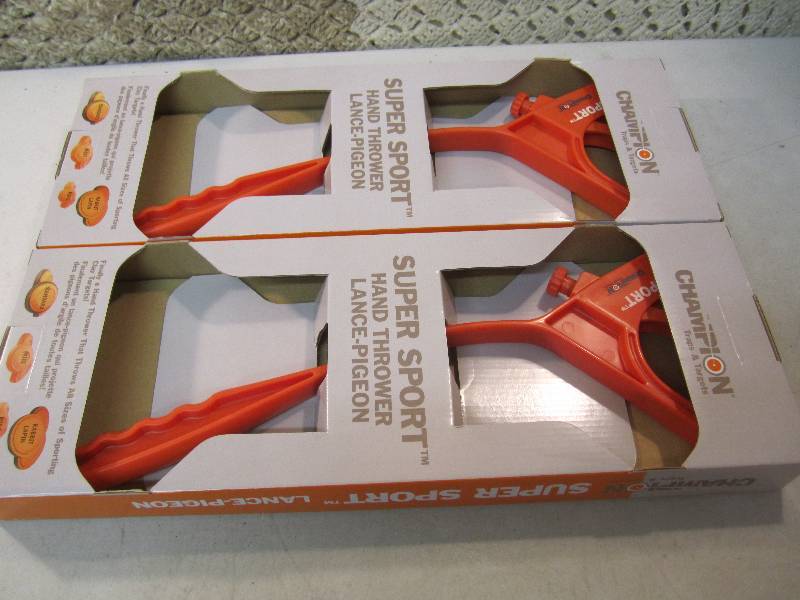 lot 6 image: 2 Champion Traps & Targets Super Sp...
