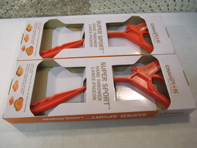 lot 7 image: 2 Champion Traps & Targets Super Sp...