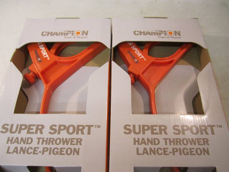 lot 8 image: 2 Champion Traps & Targets Super Sp...