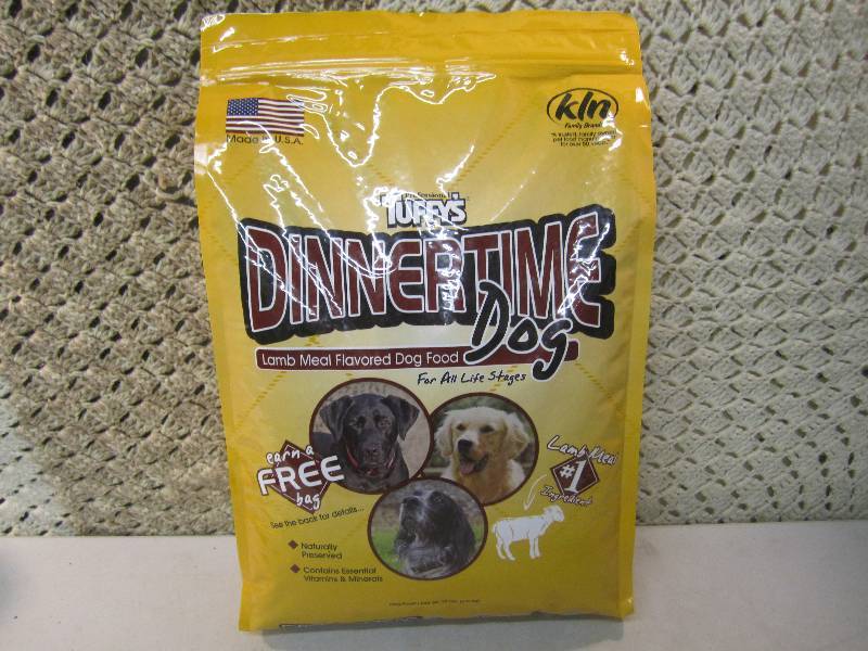 lot 53 image: 15 Pound Bag of Dog Food Best by Se...