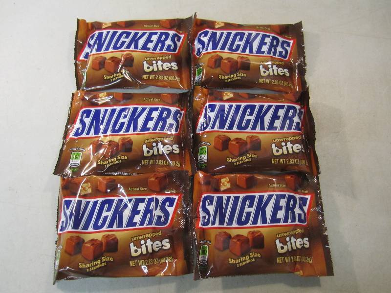 lot 60 image: 6 Bags Snickers Bites Best by Dec 2...