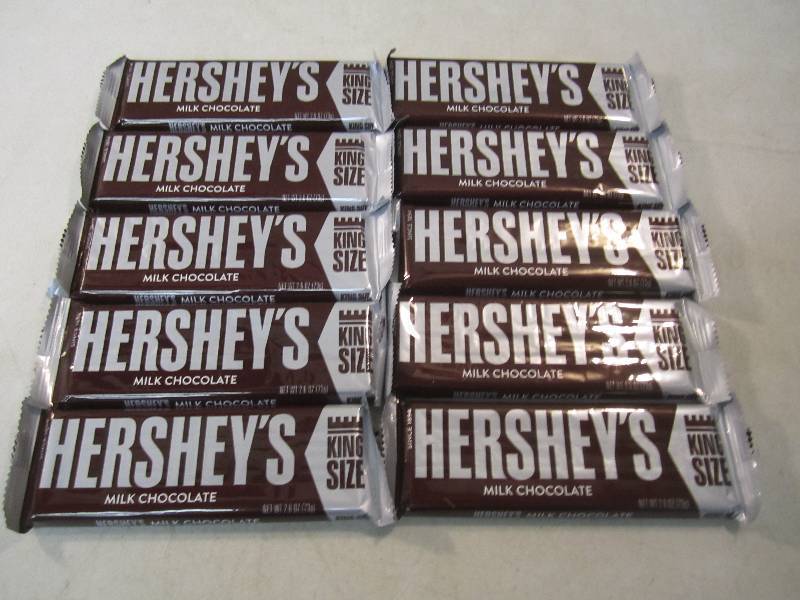 lot 62 image: 10 King Size Hersheys Chocolate Bar...
