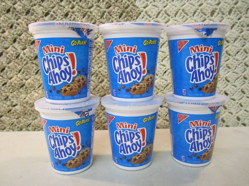 lot 74 image: 6 Mini Chips Ahoy Cookies Go-Packs ...