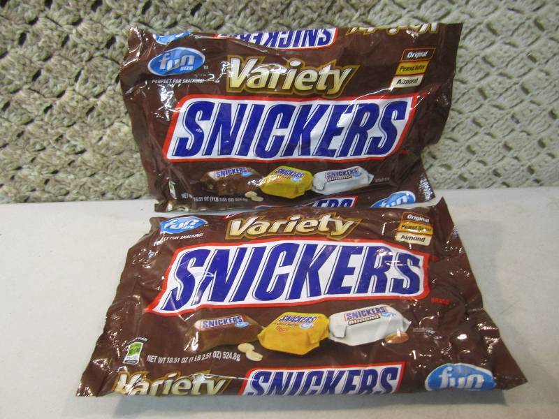 lot 86 image: 2 Big Bags Variety Snickers Fun Siz...