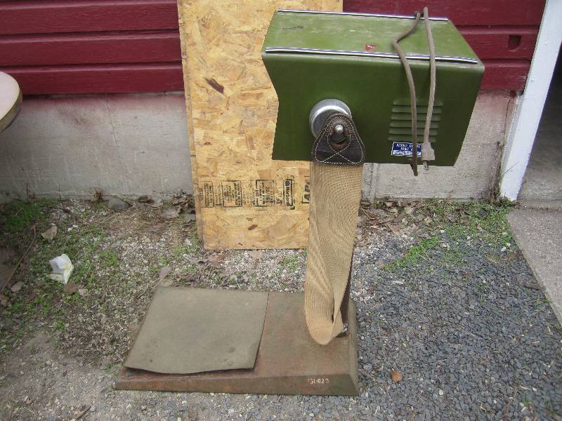 lot 91 image: Vintage Walton Mark IV-S Exercise M...