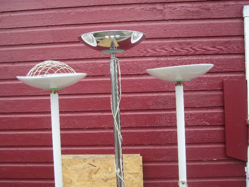 lot 93 image: 3 Floor Lamps  RED...