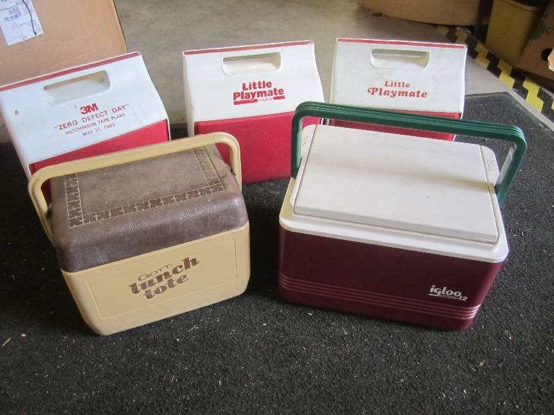 lot 96 image: Lot of Coolers  HR...