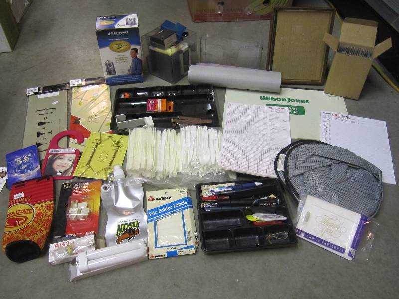 lot 97 image: Lot of Misc See Photos  D-2...