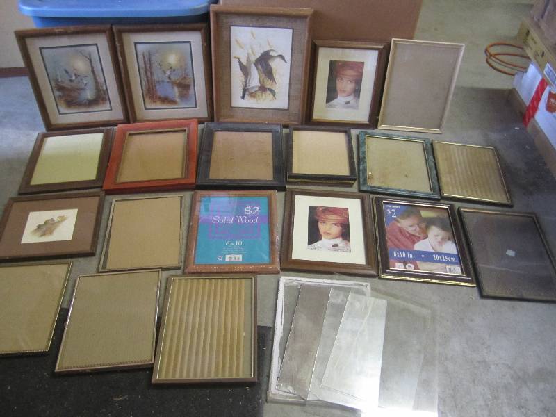 lot 106 image: Lot of Misc Picture Frames Etc. See...