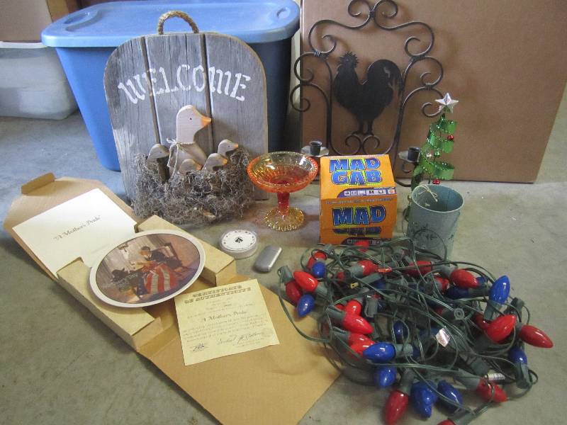 lot 111 image: Lot of Misc See photos.  A-1...