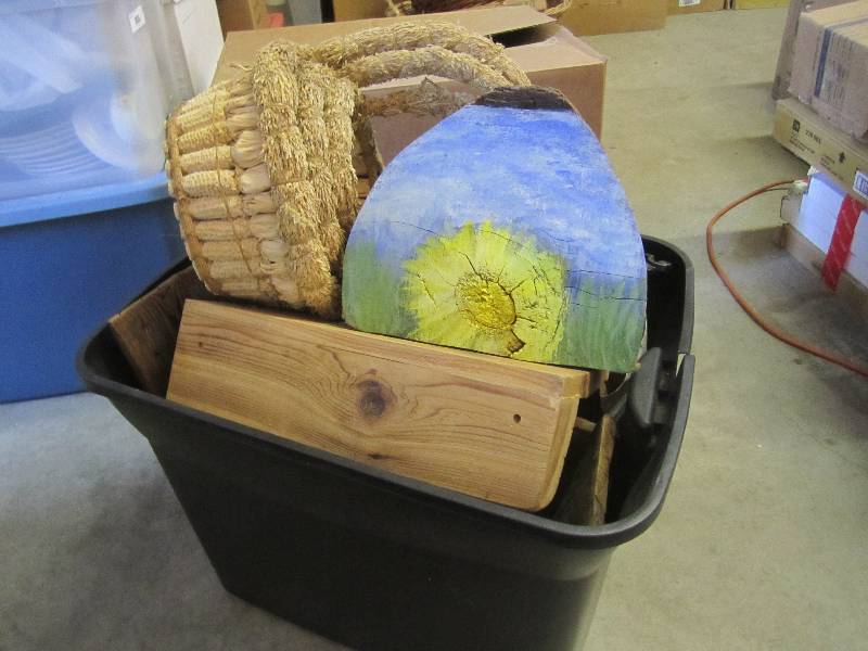 lot 141 image: Tote Full of Misc Wood Decor Etc  S...