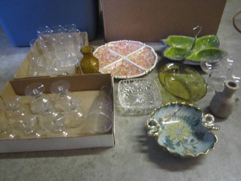 lot 158 image: Lot of Misc in Plastic Tote with Li...