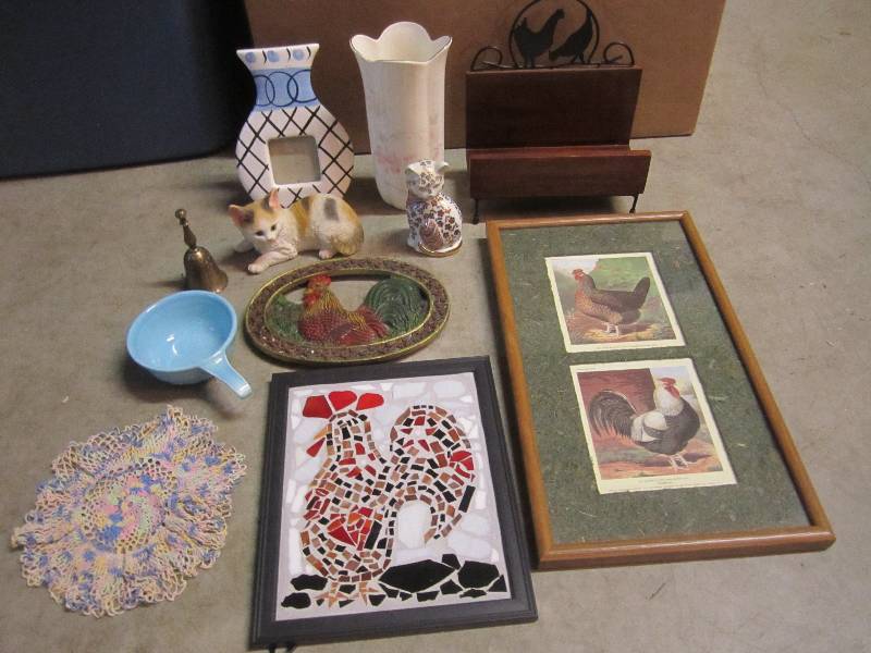 lot 164 image: Lot of Misc Decor See photos.  RMC...
