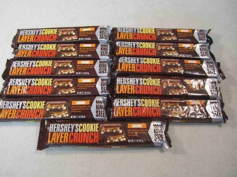 lot 195 image: 11 King Size Hersheys Caramel Cooki...