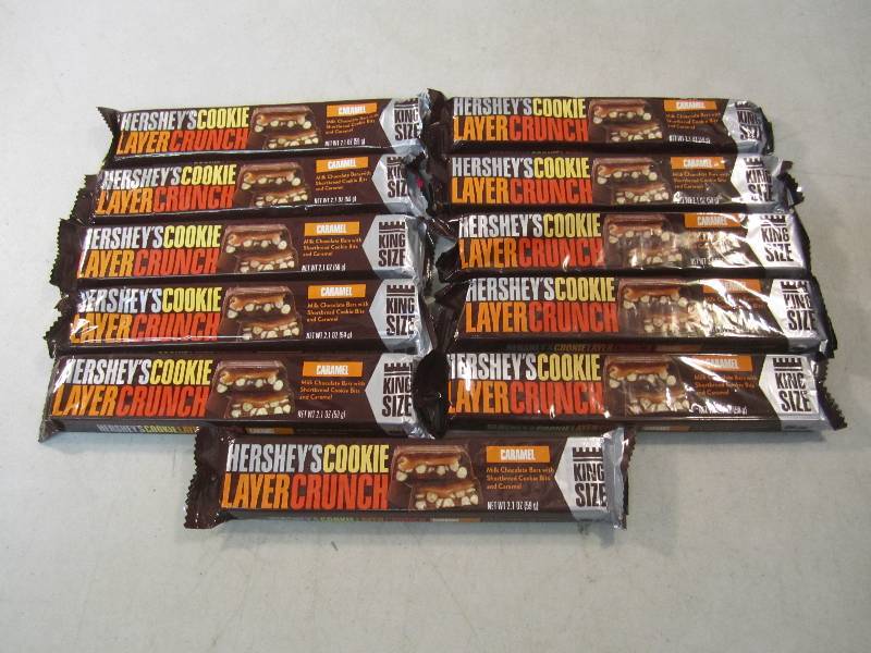 lot 196 image: 11 King Size Hersheys Caramel Cooki...