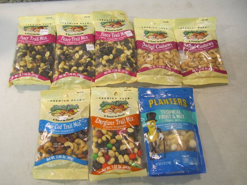 lot 203 image: Mixed Lor of 9 Bags Cashews and Var...
