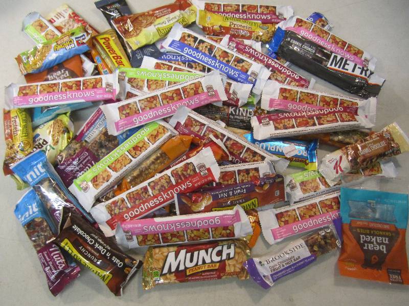 lot 205 image: Lot of Misc GranolaEnergy Bar Snac...