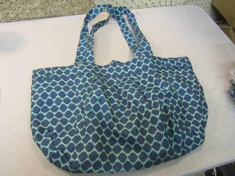 lot 246 image: Lot of 8 Large Hand Bags 23 across...