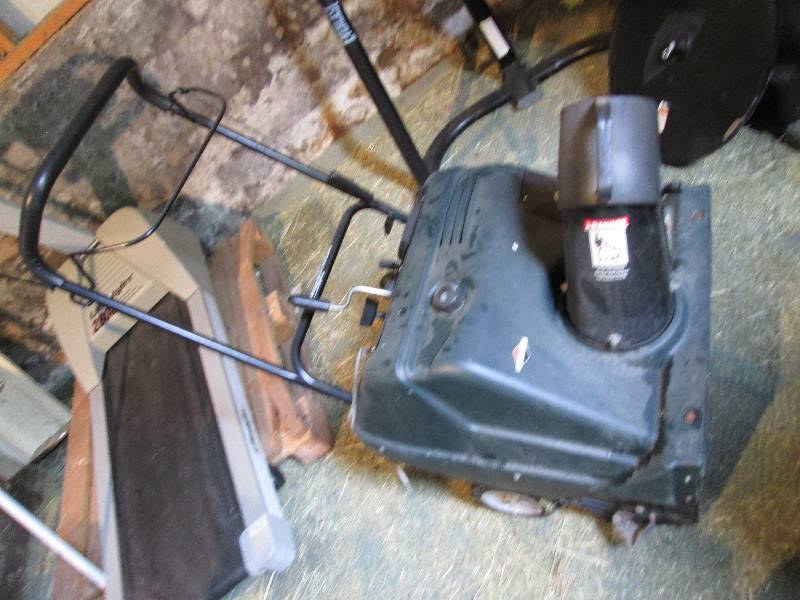 Briggs and Stratton snowblower...