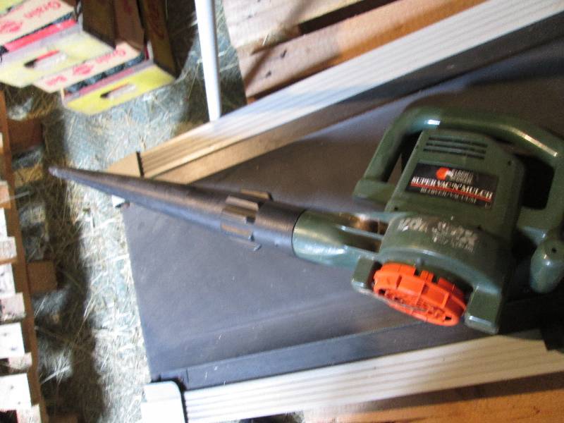 Black & Decker electric leaf blower...