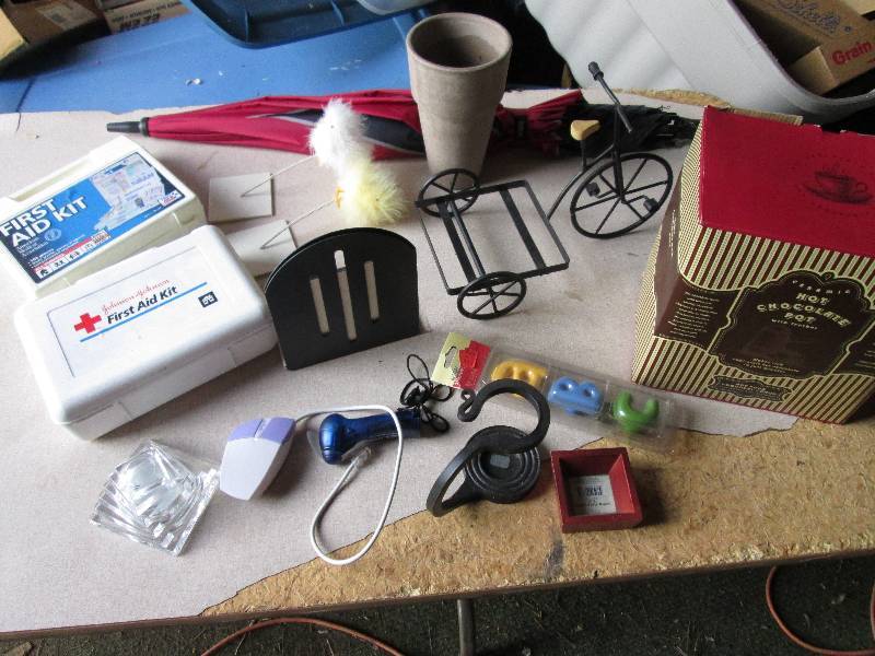 Lot of household items...