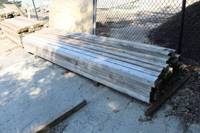 lot 9 image: Lot of (Approximately 35) 4x4 Red Cedar Lumber