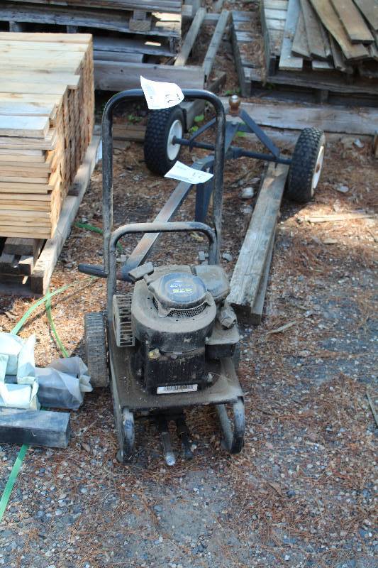 lot 22 image: Briggs & Stratton Pressure Washer