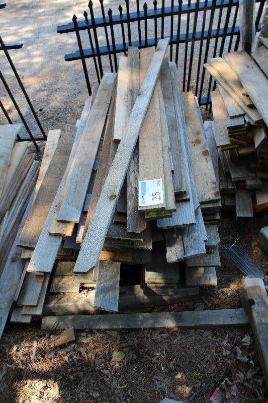 lot 25 image: Lot of assorted red cedar