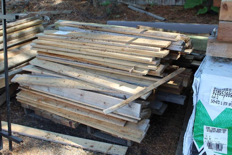 lot 27 image: Lot of assorted red cedar