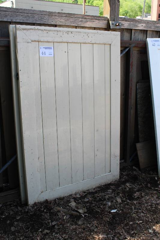 lot 44 image: Everguard PVC Gate
