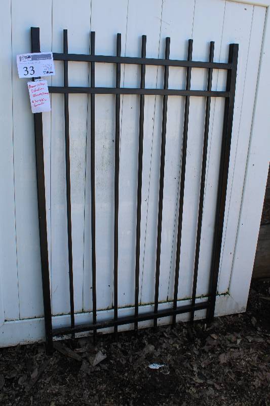 lot 33 image: Ameristar Echelon Genesis Aluminum Gate