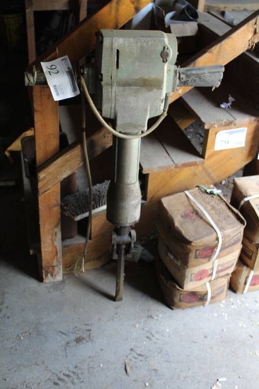 lot 92 image: Hitachi H85 Demolition Hammer