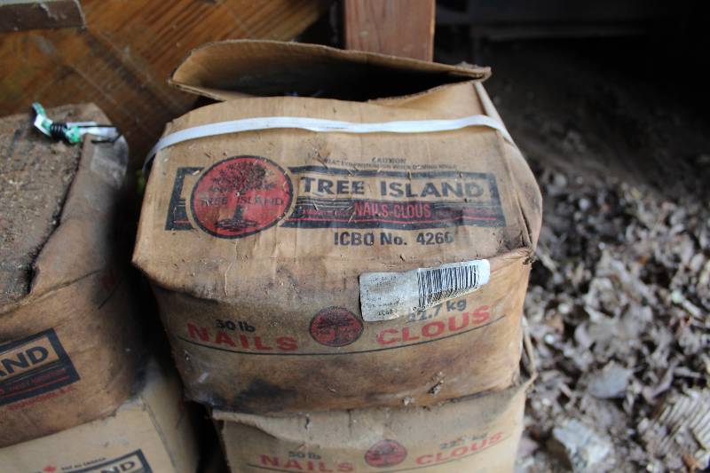 lot 78 image: 50 lb. box of Tree Island 6 dwt hot dipped galvanized nails