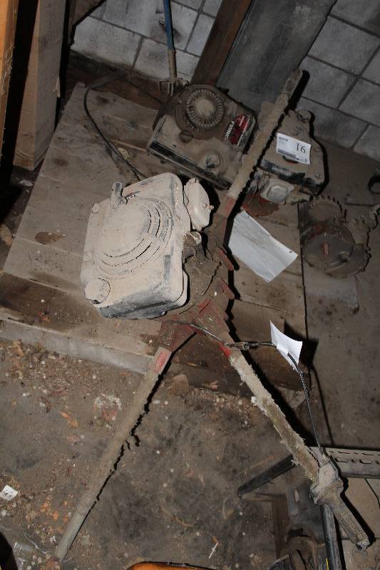 lot 90 image: General 330 Post Hole Digger