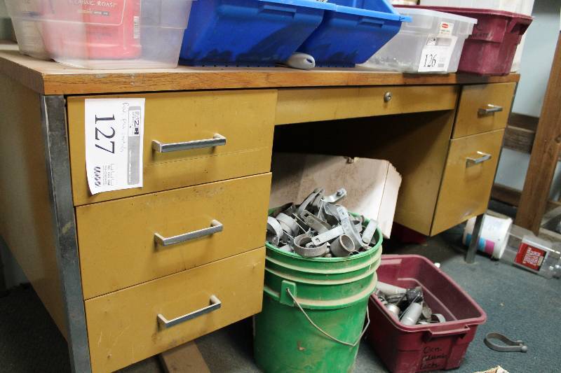 lot 127 image: Metal Office Desk w 6-Drawers, Wood Top, Locking
