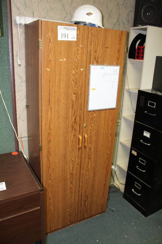 lot 191 image: 2-Door 5-Shelf Office Supply Cabinet