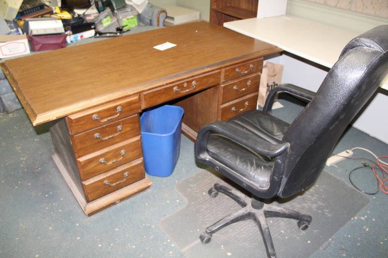 lot 194 image: 9-Drawer Wood Office Desk, Office Chair