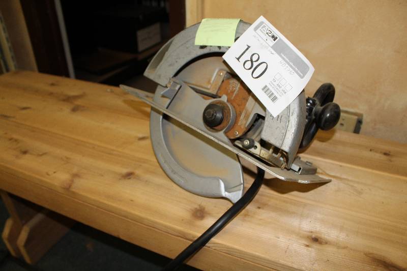lot 180 image: Skilsaw 10.25in. Heavy Duty Circular Saw
