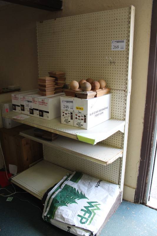 lot 268 image: Shelf System