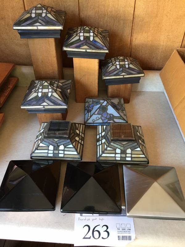 lot 263 image: Assorted Maine Ornamental metal, tiffany, solar tiffany post tops