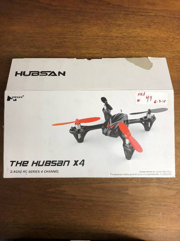 lot 49 image: Hubsan Drone