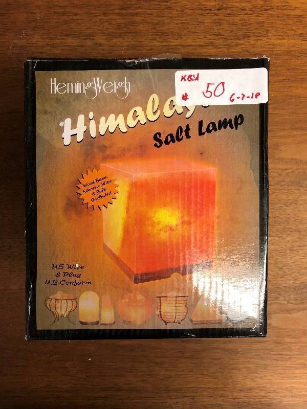 lot 50 image: Himalayan Salt Lamp