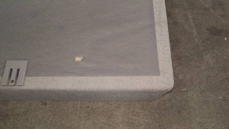 lot 17 image: Queen size temperpedic up cover box spring
